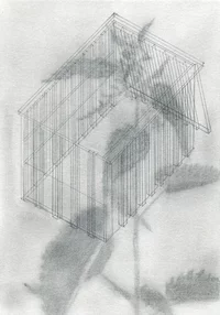 Eine schwache Bleistiftskizze eines einfachen Hausrahmens in isometrischer Ansicht erscheint auf einem weichen, verschwommenen Graustufenhintergrund mit den schattenhaften Umrissen von Blättern und Stängeln.